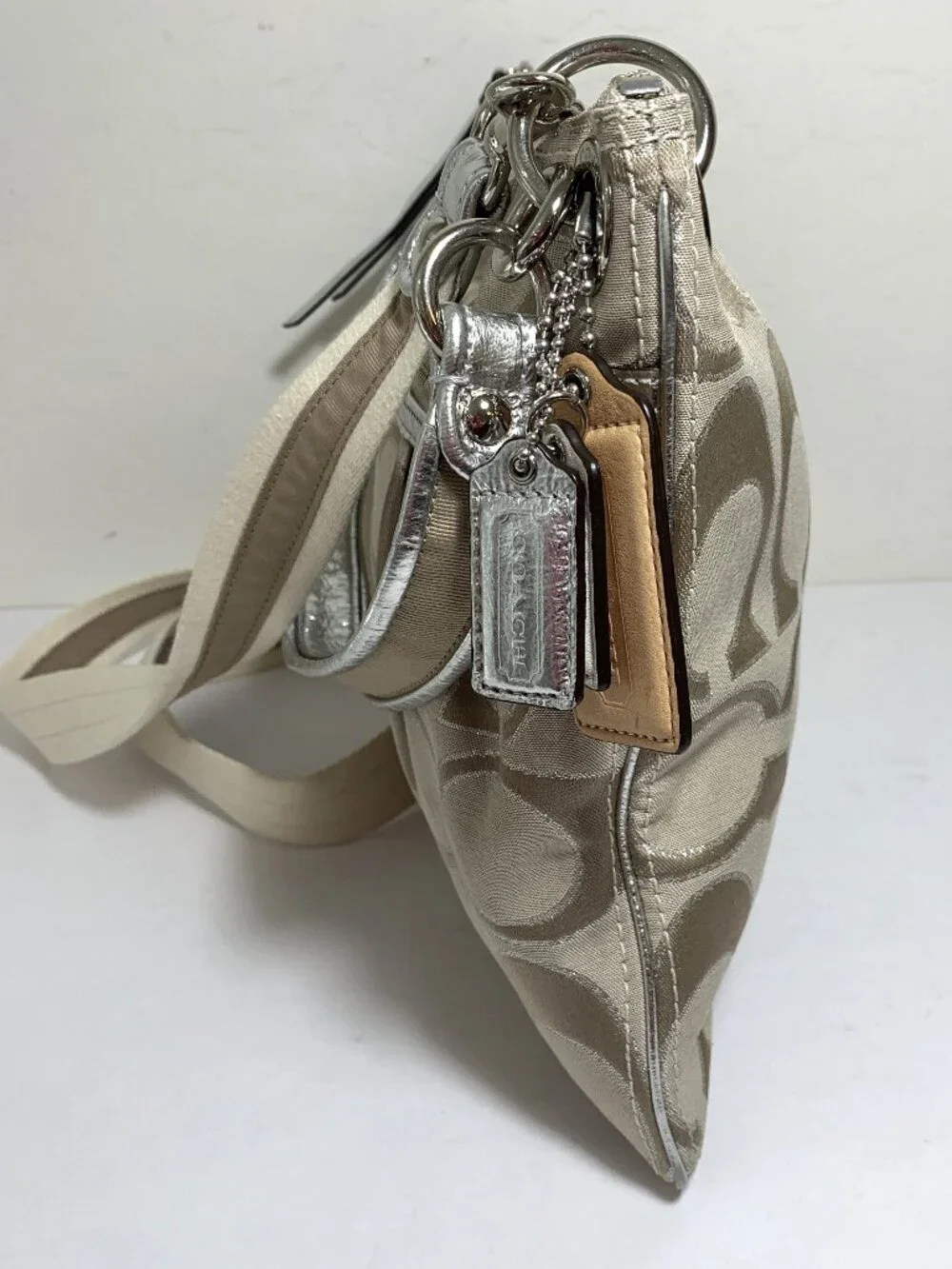 Coach Poppy Metallic Signature Hippie Bag Crossbody Khaki Silver 19131 Like New